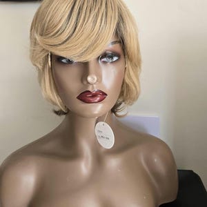 blonde pixiecut synthetic wig / short blond curl synthetic wig