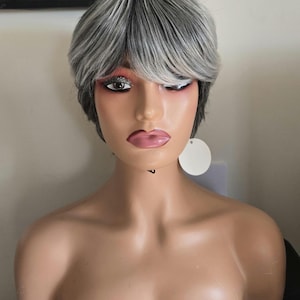 Ombre short grey pixie cut synthetic wig / mommy hair quality grey wig