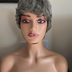 Synthetic Short grey wig black kixed grey  Wigs pixiecut grey Wigs with Bangs