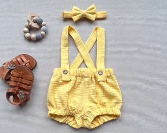 Baby muslin suspender bloomers and bow tie set, Cake smash outfit Muslin shorts and bow tie, Muslin summer clothes