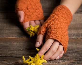 Patrón de tejido en PDF / Guantes sin dedos Mia: un accesorio acogedor para mujer