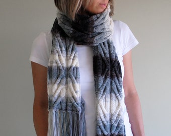 Patrón de tejido en PDF / Bufanda de punto trenzado Sofía – Borlas para mujer, accesorio de invierno