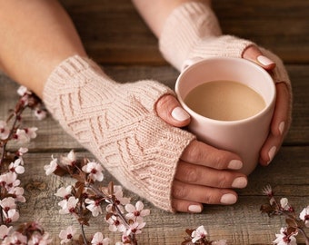 Patrón de tejido en PDF / Guantes sin dedos Emily: mitones y calentadores de brazos de punto trenzado