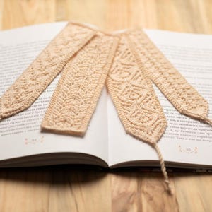 Floral Lace Bookmark Collection | Hand Knit - PDF Knitting Pattern