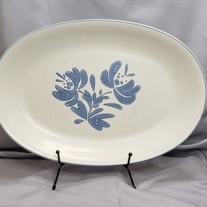 Pfaltzgraff USA - &quot;Yorktown&quot; - Individual Oval Serving Platter 14&quot;