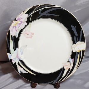 Mikasa- &quot;Charisma&quot; - Set of 4- Dinner Plates 10 5/8&quot;