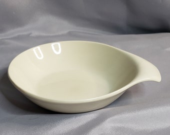Onieda - "Linen Cream" - Set of 5 - Lugged Soup Bowls 8 1/4"