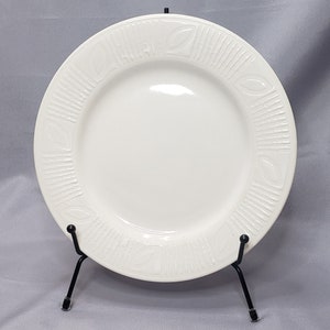 Gibson - &quot;Echo&quot; - Set of 4 -  Salad Plates 7 3/4&quot;
