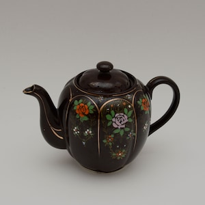 Vintage Japanese Redware Moriage Teapot
