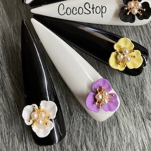 2/4 pieces flower jewelry alloy 3D nail charms