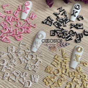 26 peças 4 cores A-Z Strass Letras de Unhas Encantos Arte de Unhas Strass 3D Encanto de Unhas