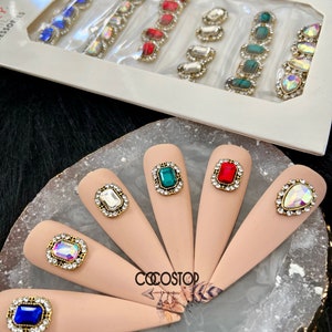30 pieces luxury retro gemstone jewelry 3D nail charms Nail art