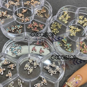 Encantos de uñas de planeta de diamantes de imitación