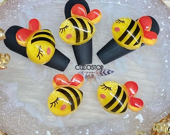 Bumblebee Nail Charms: 3D Kawaii Resin Nail Art (5/10 Pcs)