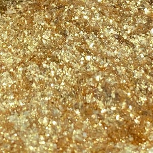 Sprinklify Edible Glitter in BRIGHT GOLD - Cake Decoration, Desserts, Chocolate Covered Strawberries, Drinks, Food Grade High Shine Shimmer