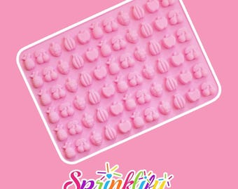 SPRINKLIFY Mini Fruktform, Silikon Godisform med 66 Hål, Ananas Banan Körsbär Gummibjörnsform, Hartsform, Choklad, Matform