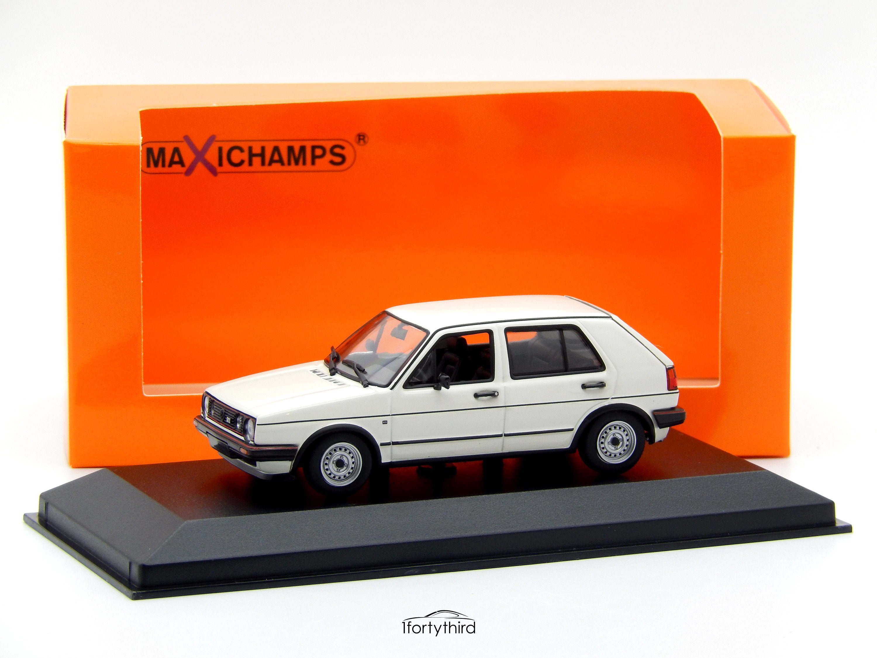 フォルクスワーゲン ゴルフ GTI 1985 1/43