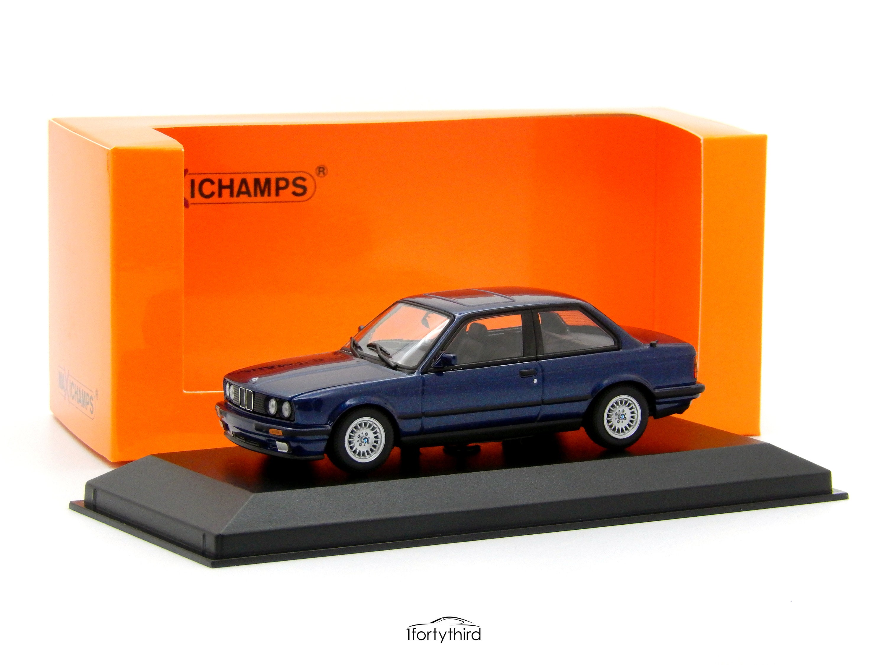 BMW 320i 1989 ミニカー ミニチャンプス 1/43