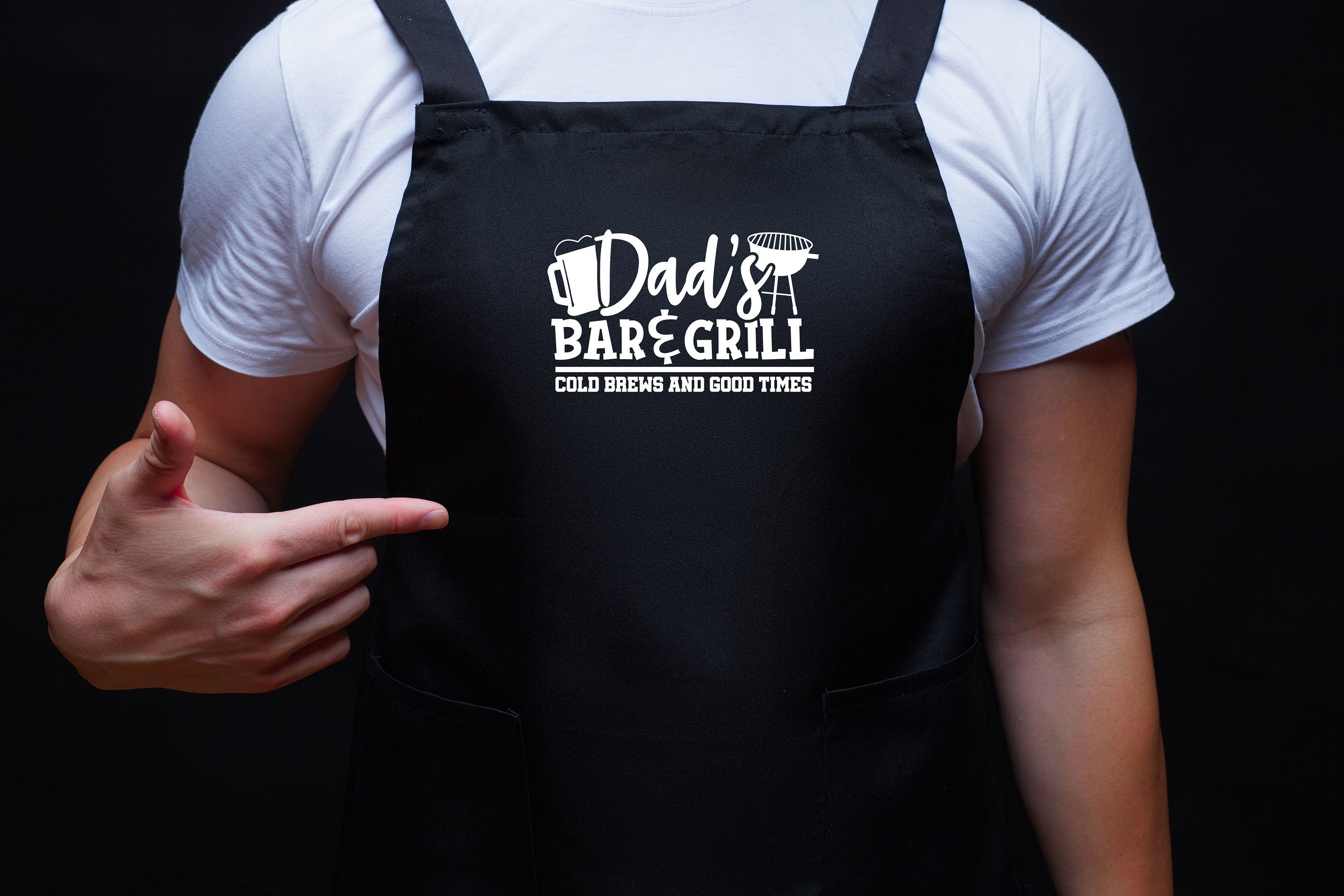 Delantales divertidos para hombres Delantal de barbacoa personalizado con  bolsillos Regalo del día del padre Delantal de parrilla para papá  Accesorios de parrilla para él Delantal de papá chef -  México