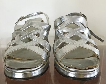 vintage heeled metallic silver sandals 6.5