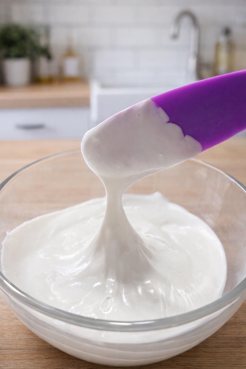 Vanilla Royal Icing Recipe No-Bleed Formula Smooth Finish English & Spanish Practice Sheets