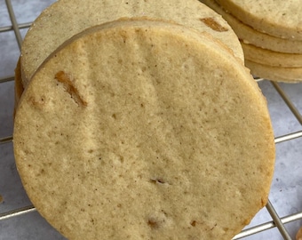Apple Cinnamon Roll Out Sugar Cookie Recipe (English & Spanish)