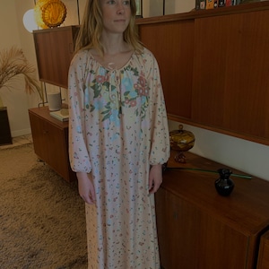 vintage pink nightgown