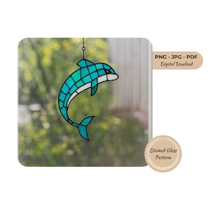 Patrón de vitral con delfines: Plantilla para atrapasol oceánico (Descargar PDF y PNG)