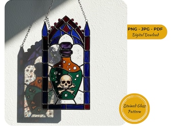 Puede incluir: Panel de vidriera con un diseño de botella de veneno con una calavera y huesos cruzados. El panel tiene forma de arco gótico con detalles en rojo, azul y morado. El texto "PNG - JPG - PDF Digital Download" es visible.