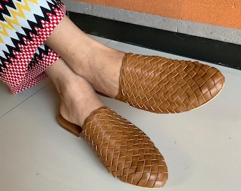 Handgewebte Leder Pantoletten Frau Tan Pantoletten Sandale