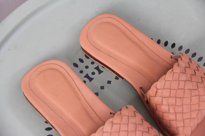 Close-up wovenleather sandal