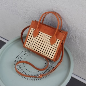 Small Handbag Summer Style Sling Bag Rattan and Leather Handmade Bag for Summer Vacation