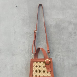 Rattan Slingbag, Handtasche Leder, Geschenke für Sie,