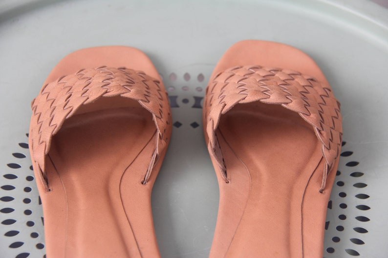 Insole woven leather sandal for women