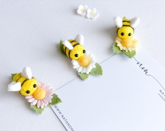 Bumble bee hair clip, girls/toddler/baby hair clip, baby bee clip, bee theme party, cute hair clip, spring summer hair clip,little girl gift