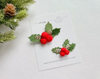 Christmas Holly Hair clip, Holly hair clip, Christmas baby headband, Christmas girls hair clip, Christmas gift, Christmas hair accessories
