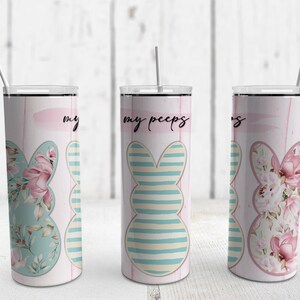 K&ouml;nnte beinhalten: Drei pastellfarbene rosa und blaue Ostern-Tassen mit Blumenmuster und dem Text "my peeps" auf einer der Tassen.