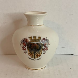 Vintage Kunst Hummendorf Kronach Nordlingen Coat of Arms Bud Vase, Ceramic, Gold Trim, Small Kunst Vase, Bayern Germany, Miniature Vase
