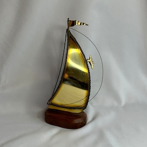 Vintage 1970&#39;s DeMott Velero Escultura Firmado Cobre Latón Madera Velero Náutico Metal Arte Latón Cobre Firmado MCM Vela Yate