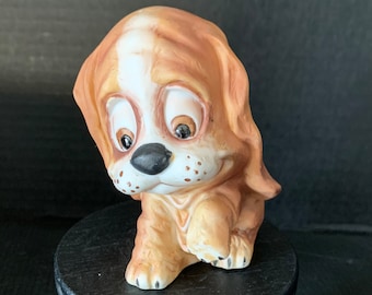 Vintage Norcross Seymour Mann Porcelain Dog Shaking Paw, 1980's