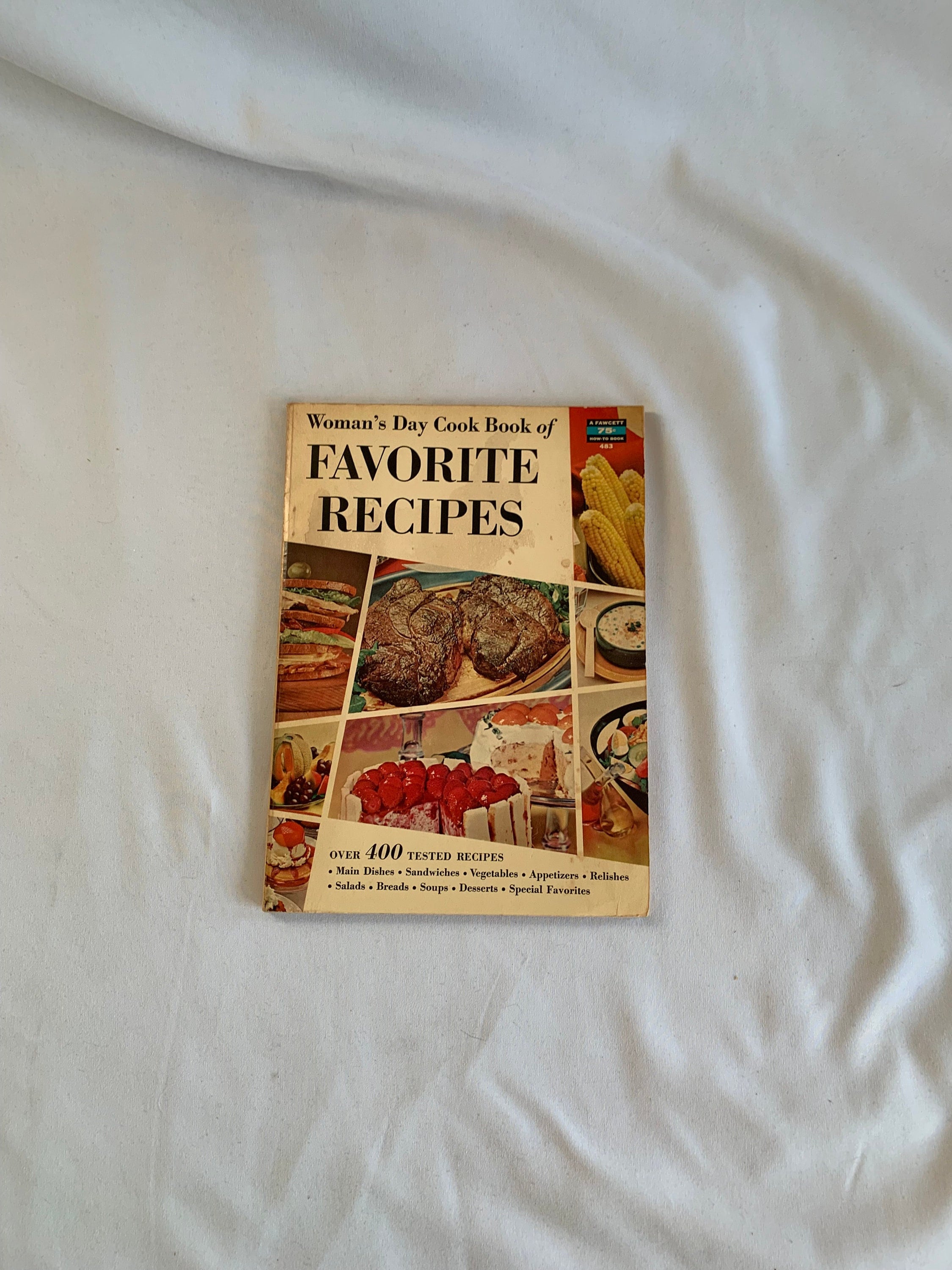 Vintage 1961 Woman's Day Paperback Cook Book of Favorite Recipes