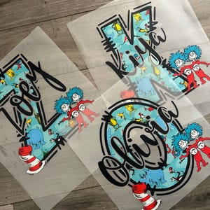 Camiseta personalizada con letra y nombre del Dr. Seuss PNG para la semana de lectura en Estados Unidos, descarga digital, entrega rápida