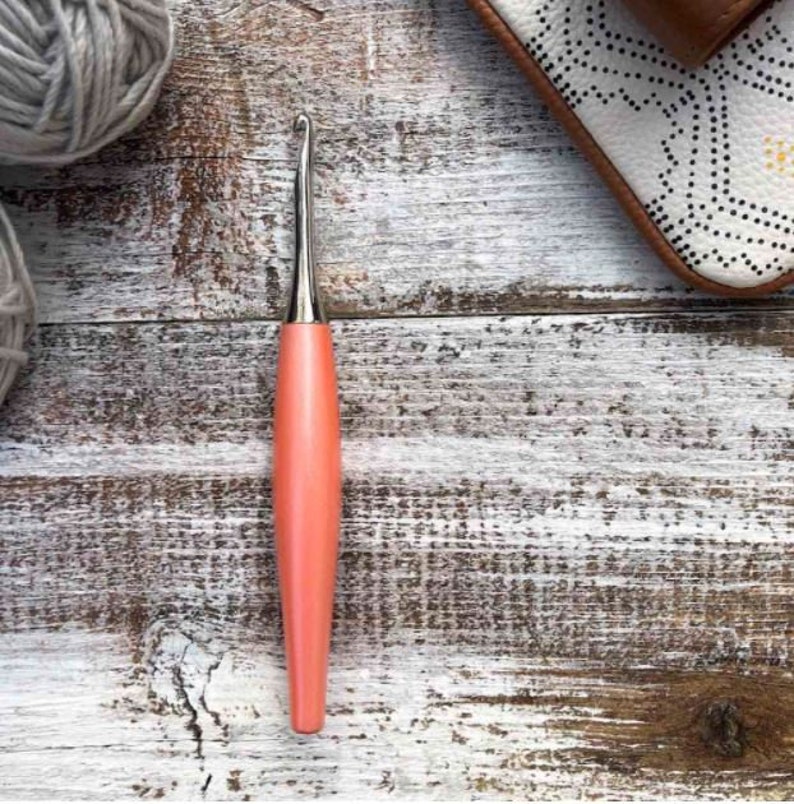 Furls Crochet Hook Odyssey Ergonomic Peach Etsy