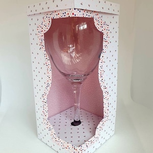 SVG - Weinglas Geschenkbox / Display Box - DIGITAL DOWNLOAD (Kein physisches Produkt - Datei wird an Ihre E-Mail gesendet)