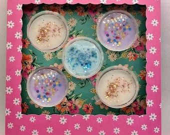 SVG - Display Box for 5 x 1oz Wax Melt Pots  - DIGITAL DOWNLOAD ( No physical product - File will be sent to your email)