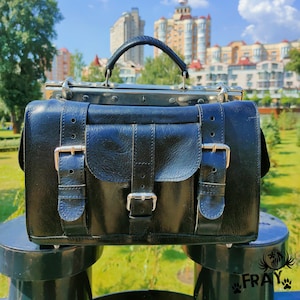 Handcrafted Leather Gladstone bag, Doctor Bag, Medical Bag, Travel Bag