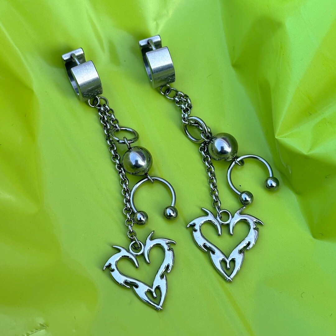 Huggie Hoop & Horseshoe Earrings