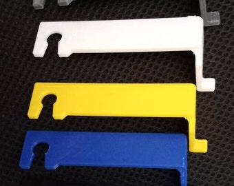 Strong 3D printed carriage fastener (carriage lock) for Studio/Silver Reed standard-gauge knitting machines. Will fit some Brother machines.