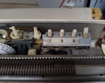 Parts for vintage Singer/Silver Reed/Studio knitting machines, 360K, mod. 360, SK360, 326, 321, 700, etc.