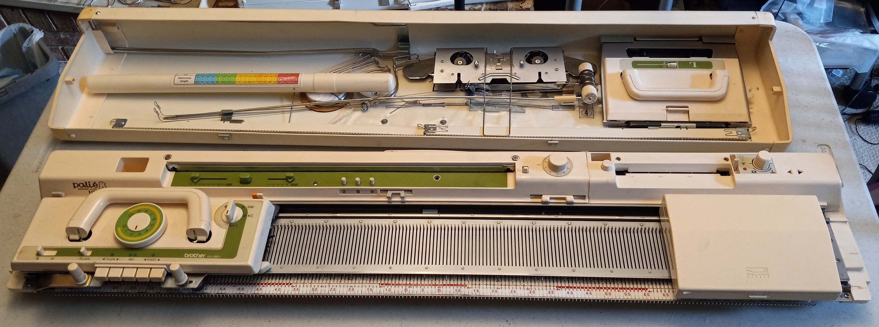Brother Punch Card Knitting Machines, Standard Gauge: KH820, KH830